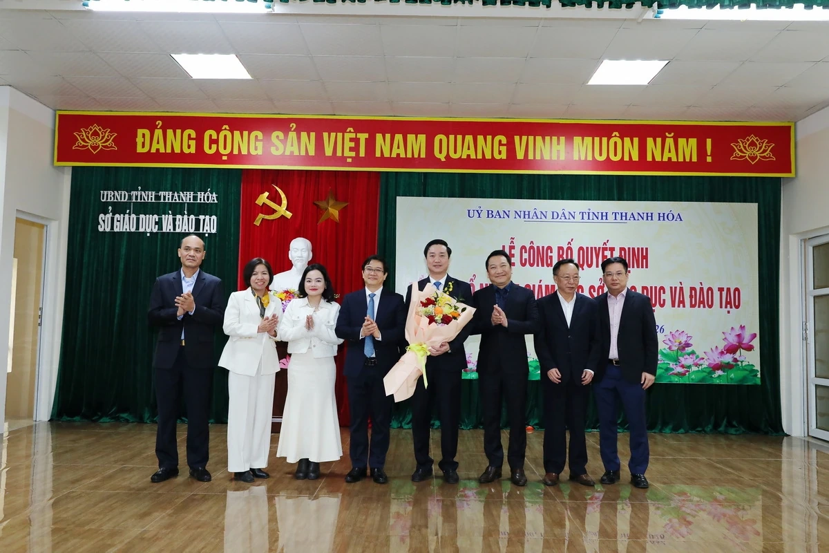 Công bố Quyết định bổ nhiệm đồng chí Đỗ Đức Quế giữ chức vụ Giám đốc Sở Giáo dục và Đào tạo tỉnh Thanh Hóa