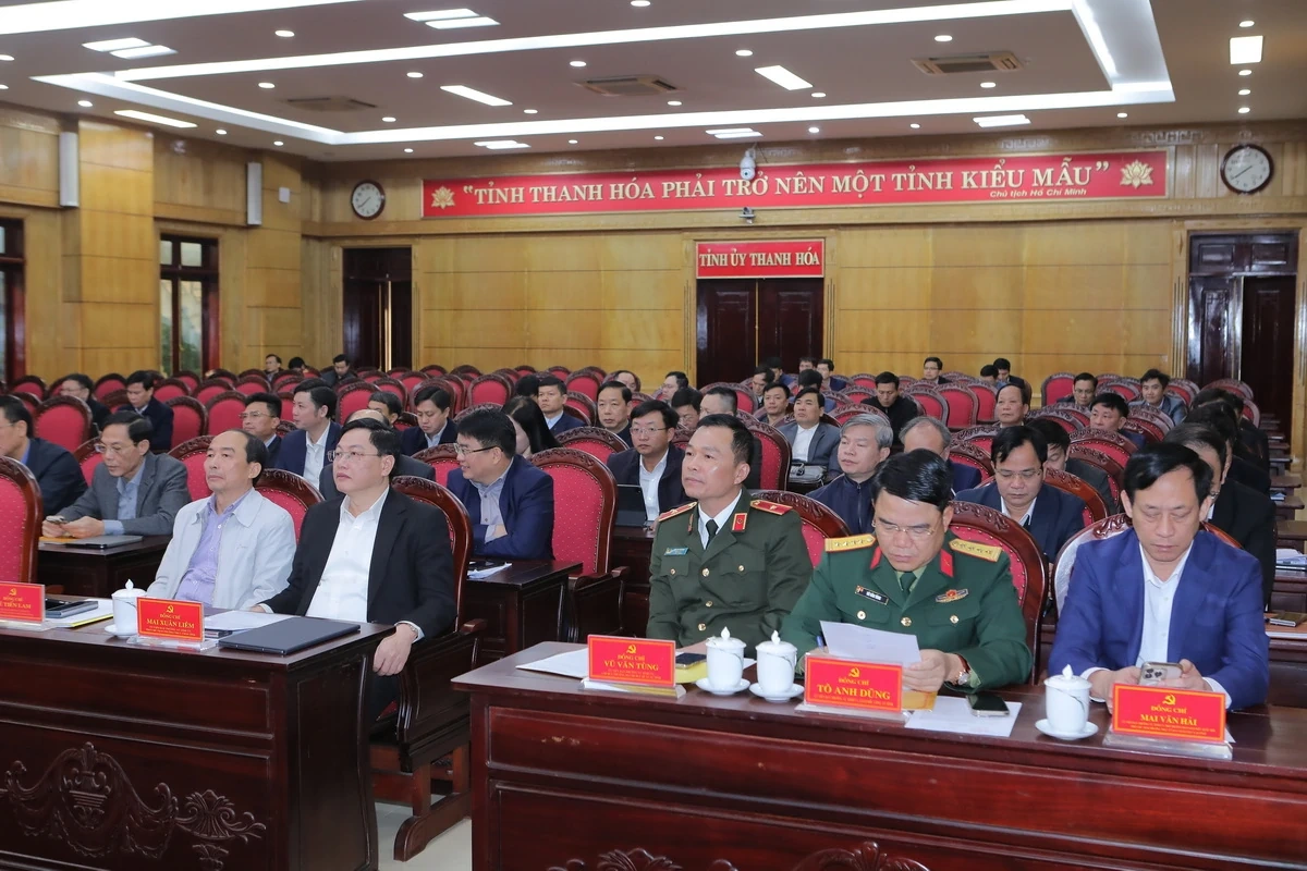 Triển khai nghi&ecirc;m t&uacute;c c&aacute;c nhiệm vụ ngay từ đầu năm v&agrave; chăm lo Tết cho Nh&acirc;n d&acirc;n