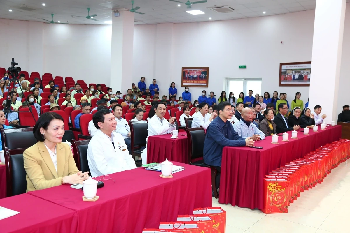 Xuân yêu thương - Tết sum vầy tại Bệnh viện Ung bướu tỉnh Thanh Hóa