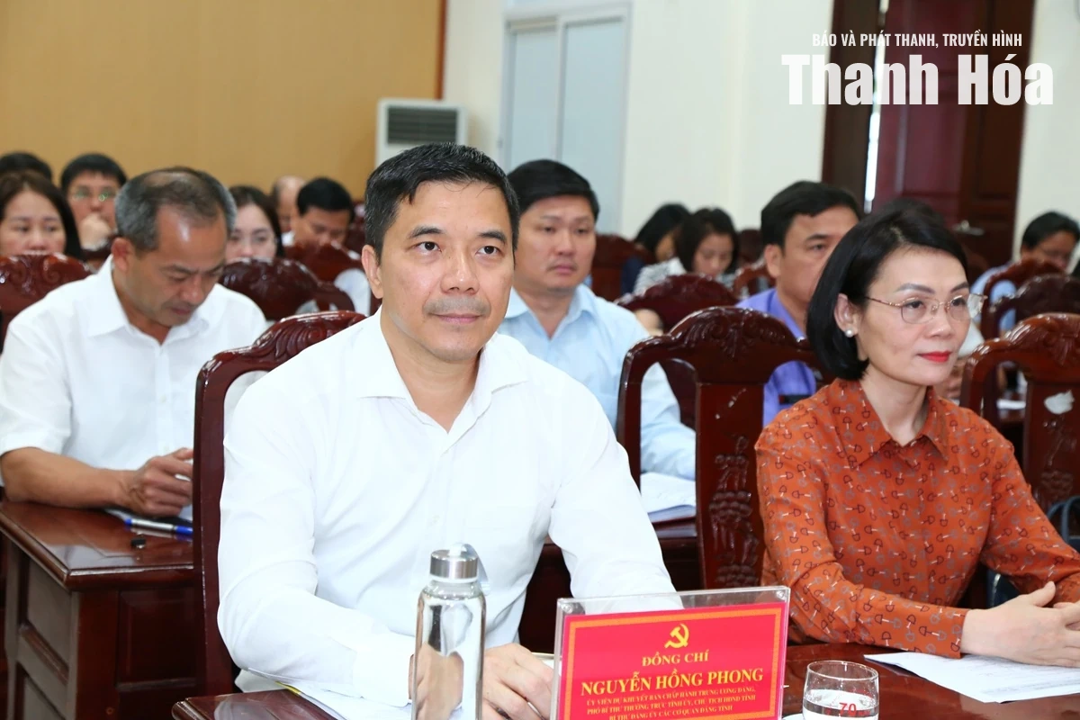 Đổi mới tư duy, nâng cao chất lượng hoạt động của Đảng bộ các cơ quan Đảng tỉnh