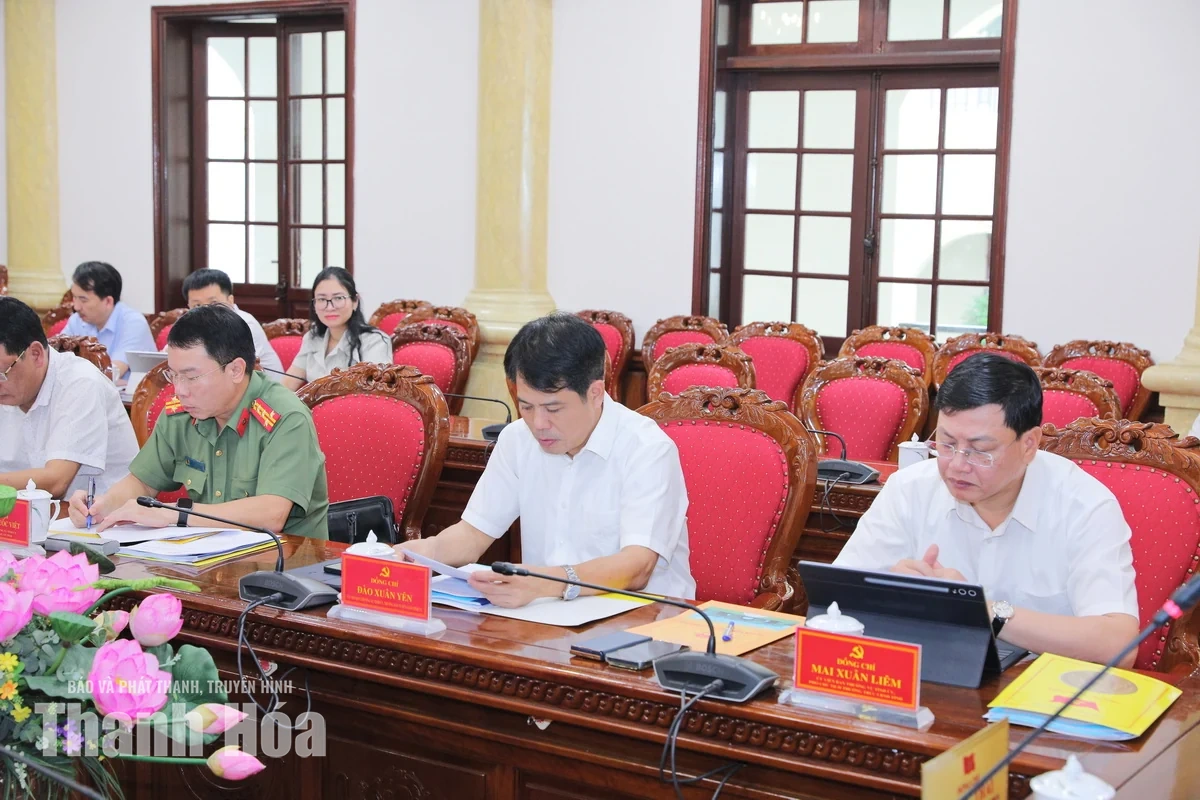 Quyết liệt tháo gỡ các điểm nghẽn, 7 phường trung tâm phải phát triển vì trách nhiệm trước sự phát triển chung của toàn tỉnh