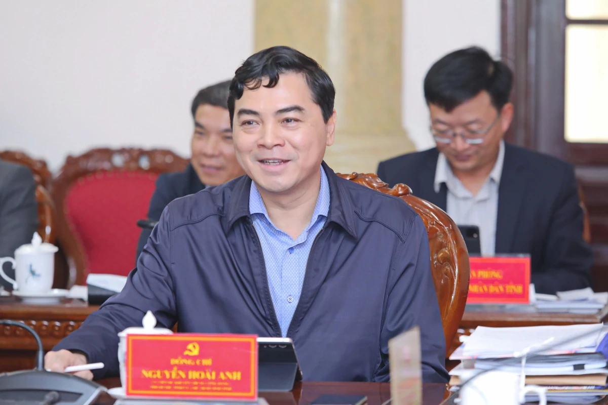 R&agrave; so&aacute;t tổng thể c&aacute;c c&ocirc;ng tr&igrave;nh giao th&ocirc;ng v&agrave; dự &aacute;n sử dụng đất tr&ecirc;n địa b&agrave;n tỉnh