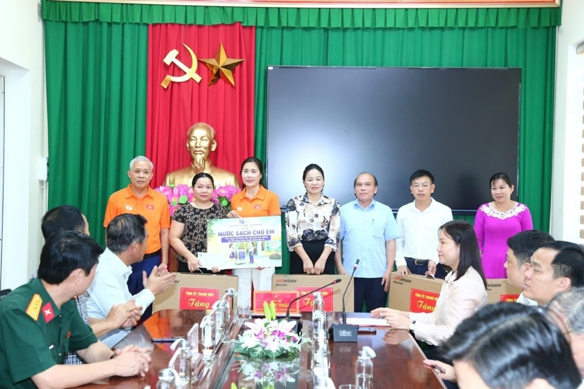 Bí thư Tỉnh ủy Lê Đức Thái thăm, làm việc tại 5 xã miền núi