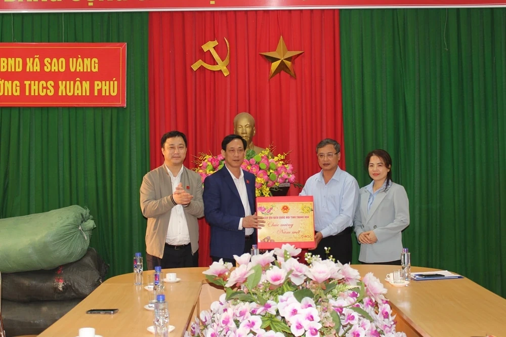 Phó trưởng Đoàn ĐBQH tỉnh Mai Văn Hải thăm, tặng quà Tết 2026 tại các địa phương