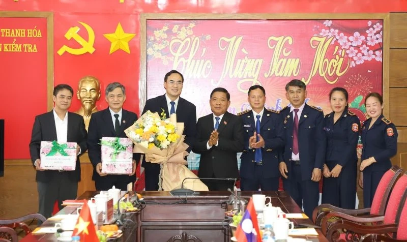 Đoàn đại biểu Ủy ban Kiểm tra - Thanh tra tỉnh Hủa Phăn thăm, chúc tết Ủy ban Kiểm tra Tỉnh ủy và Thanh tra tỉnh Thanh Hóa
