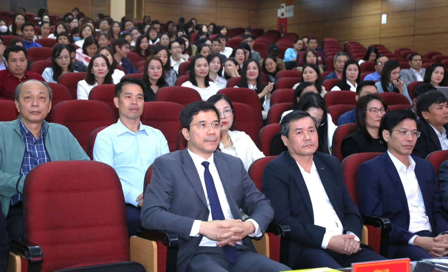 X&acirc;y dựng cơ quan B&aacute;o v&agrave; Ph&aacute;t thanh, truyền h&igrave;nh Thanh H&oacute;a hiện đại, đa phương tiện, đa loại h&igrave;nh, chuy&ecirc;n nghiệp, hiệu quả