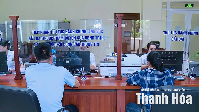 Đấu tranh chống lại luận điệu xuyên tạc, phản động về tinh gọn bộ máy của hệ thống chính trị