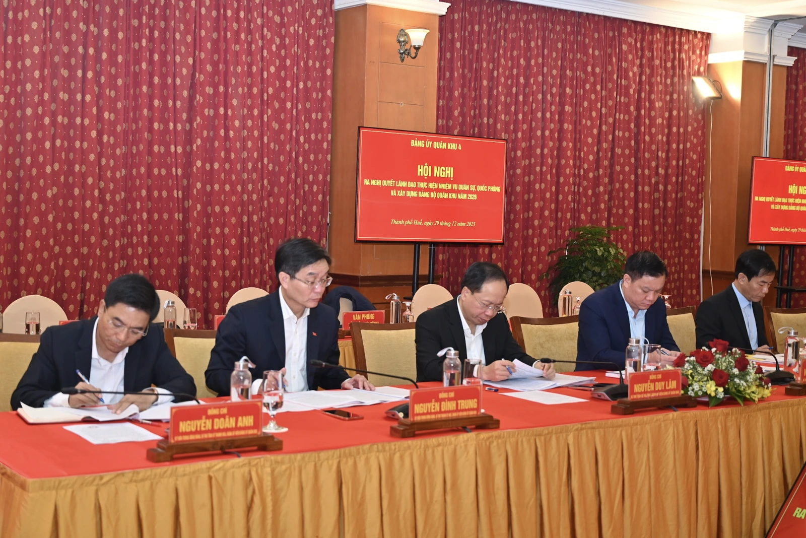 Đảng ủy Quân khu 4 ra Nghị quyết lãnh đạo thực hiện nhiệm vụ Quân sự, Quốc phòng và xây dựng Đảng năm 2026