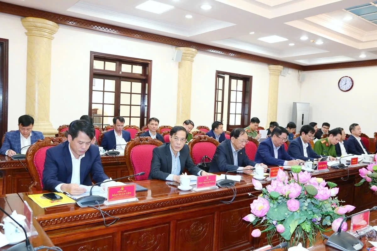 Đẩy mạnh ứng dụng công nghệ số, dữ liệu số trong công tác lãnh đạo, chỉ đạo, điều hành