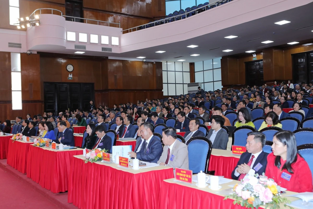 X&acirc;y dựng hệ thống Li&ecirc;n minh Hợp t&aacute;c x&atilde; tỉnh Thanh H&oacute;a vững mạnh, l&agrave; n&ograve;ng cốt th&uacute;c đẩy ph&aacute;t triển kinh tế tập thể