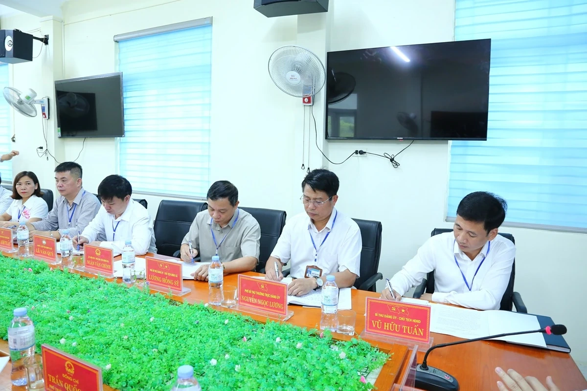 Tập trung lãnh đạo, chỉ đạo quyết liệt các nhiệm vụ trọng tâm, tạo xung lực mới thúc đẩy phát triển