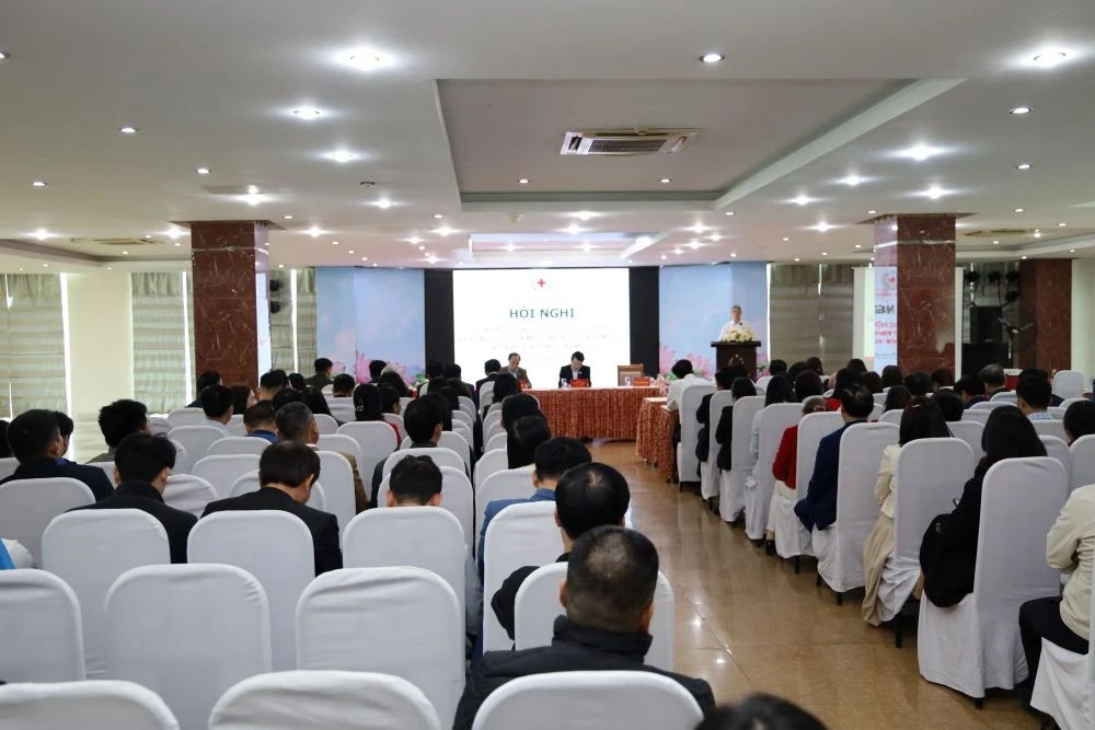 Năm 2025, Hội Chữ thập đỏ tỉnh trợ gi&uacute;p cho hơn 150.000 lượt người c&oacute; ho&agrave;n cảnh kh&oacute; khăn