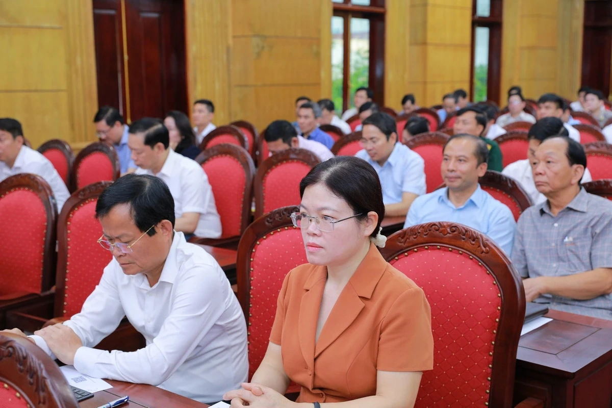 Thanh Hóa sơ kết thực hiện Nghị quyết số 57-NQ/TW và phong trào “Bình dân học vụ số”