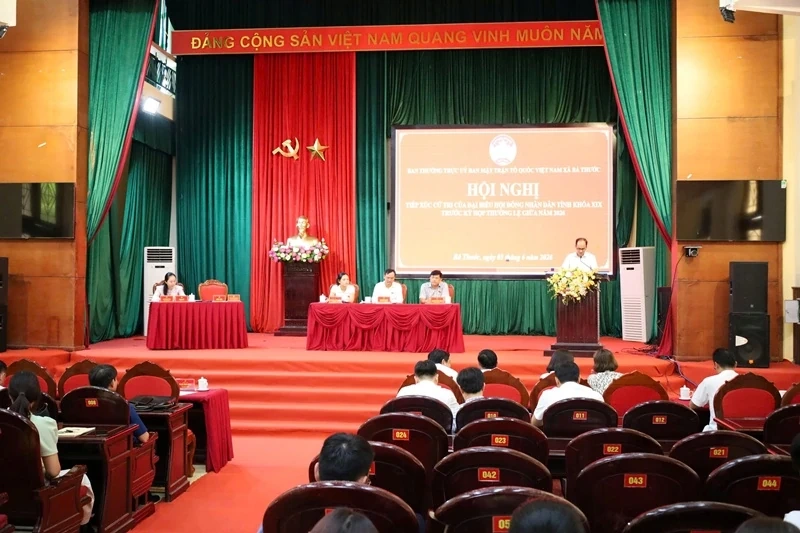 Đại biểu HĐND tỉnh ghi nhận nhiều ý kiến tâm huyết của cử tri
