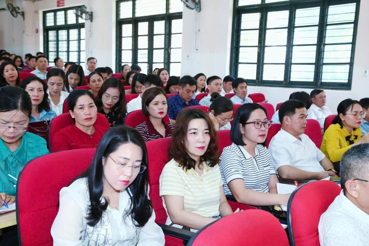 Đổi mới tư duy và phương thức lãnh đạo, chỉ đạo là mệnh lệnh từ thực tiễn