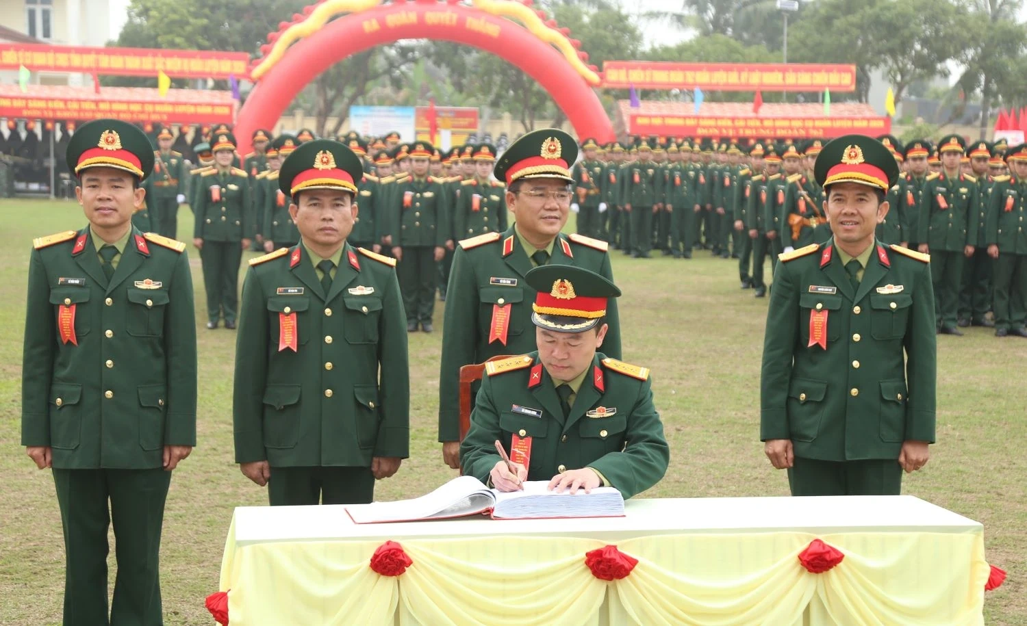 Ra quân huấn luyện năm 2026, phát động thi đua “Huấn luyện giỏi, đoàn kết tốt, kỷ luật nghiêm, an toàn tuyệt đối”