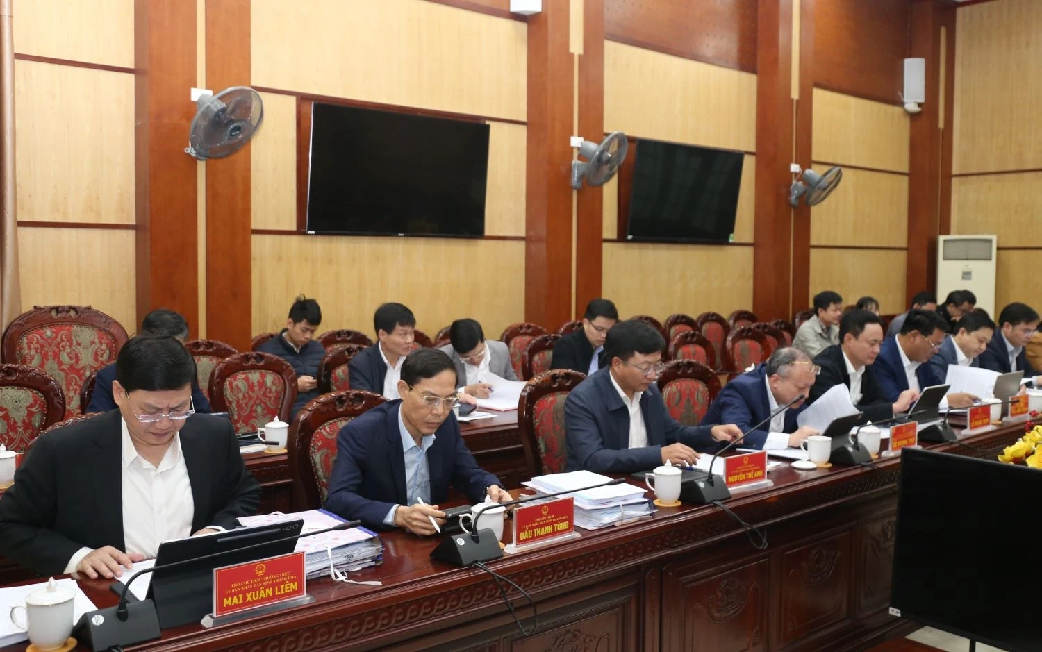 Tập trung cụ thể h&oacute;a c&aacute;c mục ti&ecirc;u, nhiệm vụ, giải ph&aacute;p ph&aacute;t triển kinh tế - x&atilde; hội năm 2026