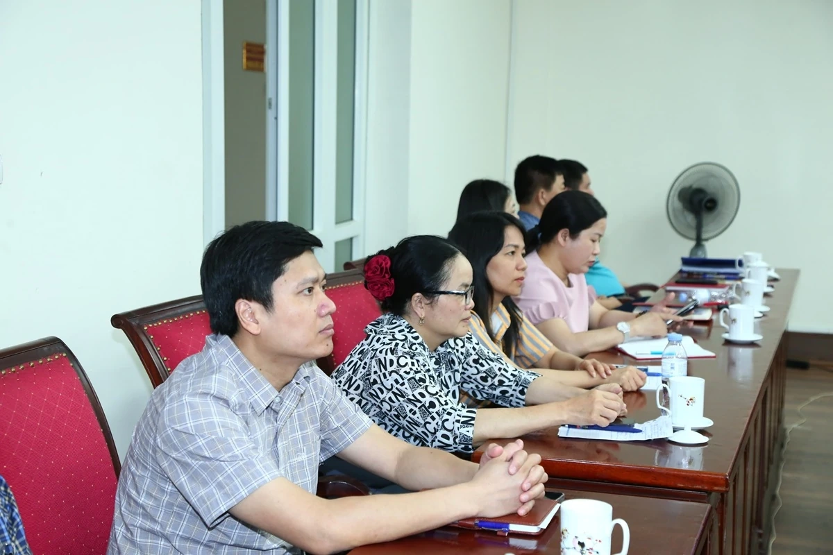 Bế giảng lớp bồi dưỡng nâng cao năng lực xử lý tình huống thực tiễn cho cán bộ cơ sở