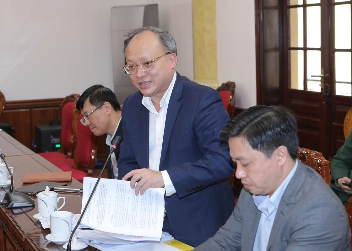 Ban Thường vụ Tỉnh ủy thảo luận c&aacute;c nội dung li&ecirc;n quan trực tiếp đến việc thực hiện nhiệm vụ năm 2026