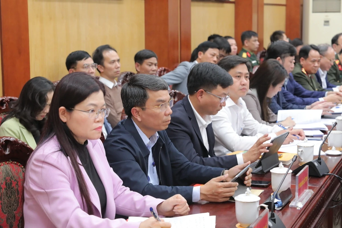 Tạo kh&iacute; thế v&agrave; niềm tin trong Nh&acirc;n d&acirc;n hướng về ng&agrave;y hội non s&ocirc;ng