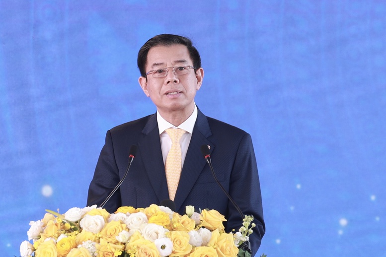 Thủ tướng: Triển khai các dự án trọng điểm quốc gia Thủ tướng: Triển khai các dự án trọng điểm quốc gia