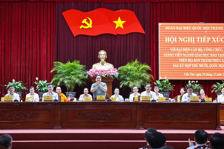 Thủ tướng: Dự kiến đầu tư gần 700 ngh&igrave;n tỷ đồng cho y tế v&agrave; gi&aacute;o dục trong 10 năm tới- Ảnh 2.