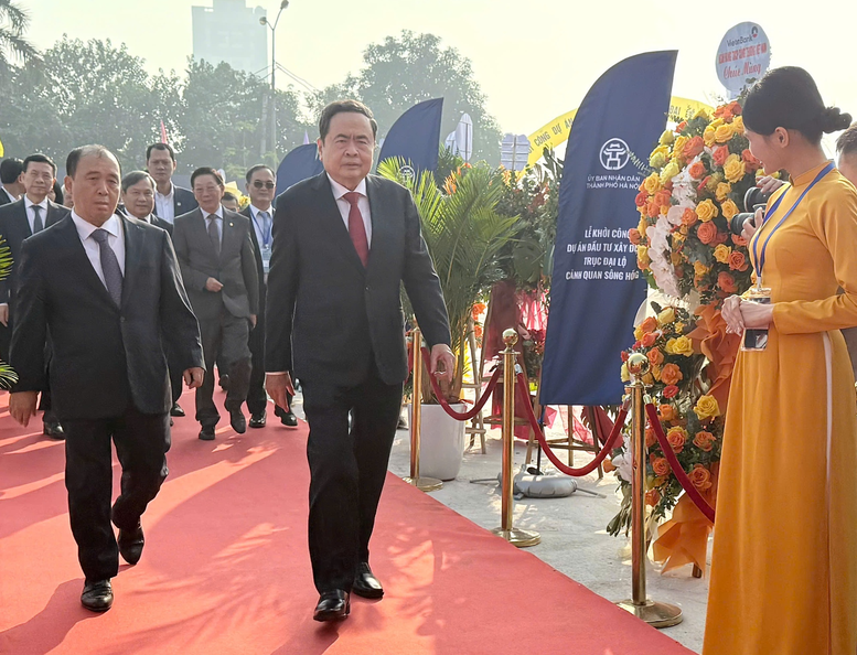 TỔNG THUẬT: Thủ tướng Chính phủ và Chủ tịch Quốc hội dự lễ khởi công, khánh thành 234 dự án lớn trên cả nước- Ảnh 8.