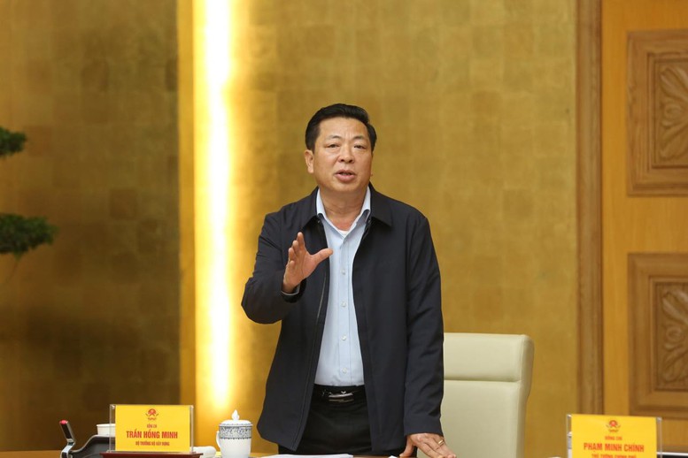 Thủ tướng: Xây dựng, công khai dữ liệu bất động sản và kiểm soát giá bất động sản ngay từ đầu vào- Ảnh 4.