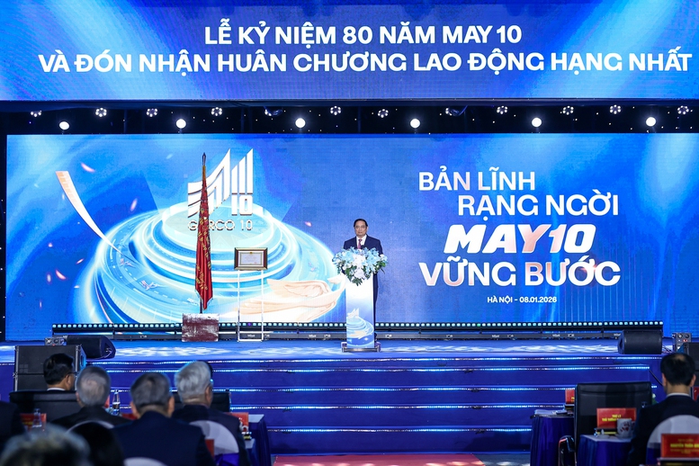 Thủ tướng: Ph&aacute;t triển ng&agrave;nh c&ocirc;ng nghiệp thời trang, biến dệt may Việt Nam th&agrave;nh thương hiệu to&agrave;n cầu- Ảnh 9.