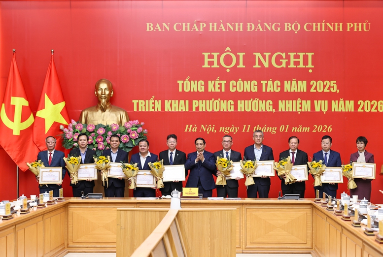 Thủ tướng: Thực hiện hiệu quả tầm nhìn chiến lược, tự chủ chiến lược, mục tiêu chiến lược- Ảnh 7. Thủ tướng: Thực hiện hiệu quả tầm nhìn chiến lược, tự chủ chiến lược, mục tiêu chiến lược- Ảnh 7.