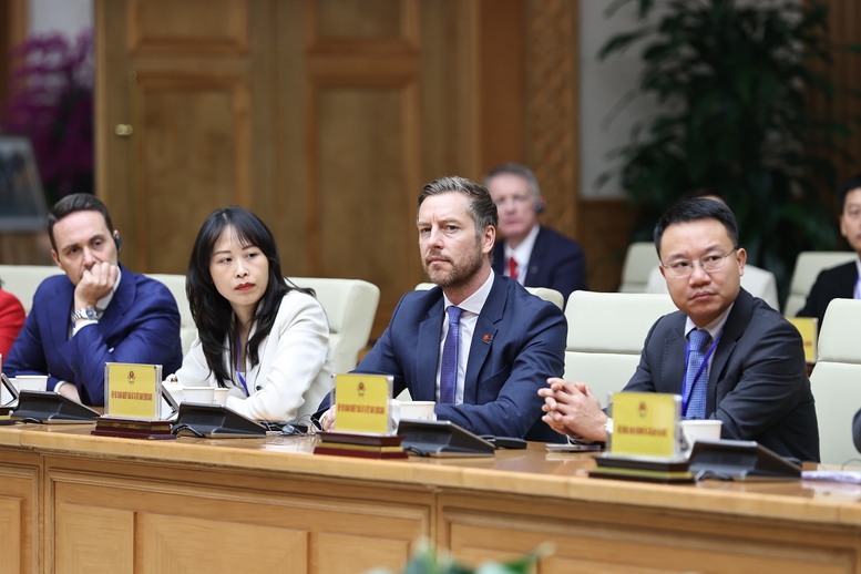 Chủ tịch Hội đồng Kinh doanh EU - ASEAN: Việt Nam tăng cường vị thế điểm đến đầu tư hàng đầu- Ảnh 7.