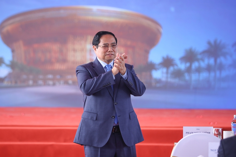 Thủ tướng: Triển khai các dự án trọng điểm quốc gia Thủ tướng: Triển khai các dự án trọng điểm quốc gia