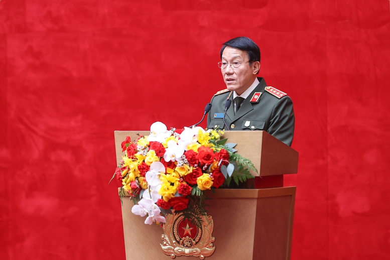 Thủ tướng: Kết hợp chặt chẽ giữa ph&aacute;t triển KTXH với bảo đảm quốc ph&ograve;ng, an ninh v&ugrave;ng ĐBSCL- Ảnh 3.