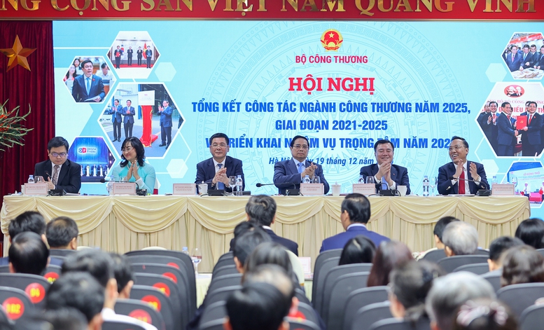 Thủ tướng: Ngành công thương phải phát huy 