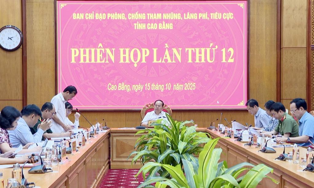 Toàn cảnh Phiên họp