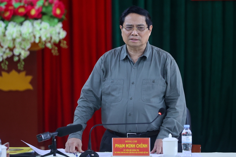 Thủ tướng Phạm Minh Chính làm việc với Thường trực Tỉnh uỷ Thanh Hóa- Ảnh 2.