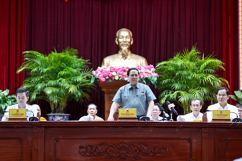 Thủ tướng: Dự kiến đầu tư gần 700 ngh&igrave;n tỷ đồng cho y tế v&agrave; gi&aacute;o dục trong 10 năm tới- Ảnh 5.