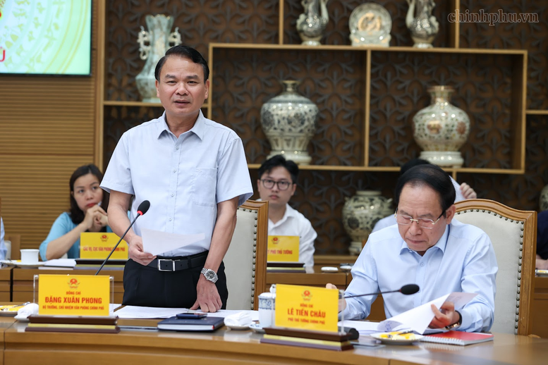 Thủ tướng: Làm rõ trách nhiệm, xử lý nghiêm và không để tái diễn việc thiếu sách giáo khoa- Ảnh 5.