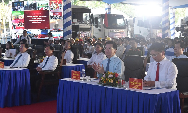 TỔNG THUẬT: Thủ tướng Chính phủ và Chủ tịch Quốc hội dự lễ khởi công, khánh thành 234 dự án lớn trên cả nước- Ảnh 20.