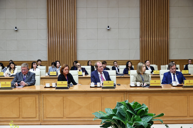 Chủ tịch Hội đồng Kinh doanh EU - ASEAN: Việt Nam tăng cường vị thế điểm đến đầu tư hàng đầu- Ảnh 8.