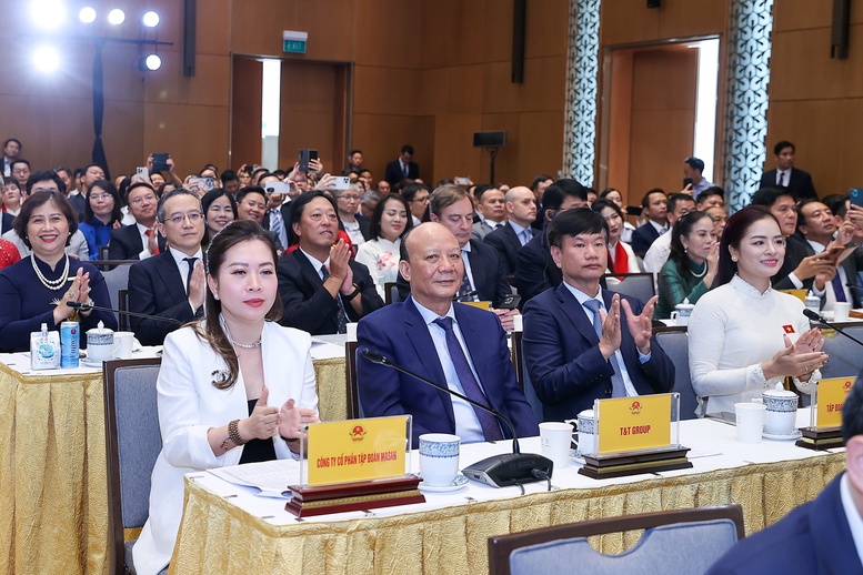 Thủ tướng gửi 3 thông điệp quan trọng sau 80 năm doanh nghiệp đồng hành cùng đất nước- Ảnh 9. Thủ tướng gửi 3 thông điệp quan trọng sau 80 năm doanh nghiệp đồng hành cùng đất nước- Ảnh 9.