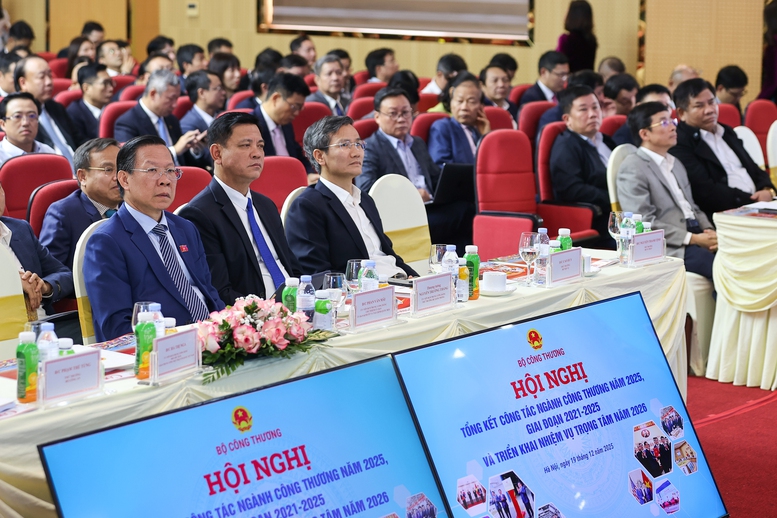 Thủ tướng: Ngành công thương phải phát huy 