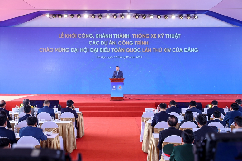 Thủ tướng: Triển khai các dự án trọng điểm quốc gia Thủ tướng: Triển khai các dự án trọng điểm quốc gia