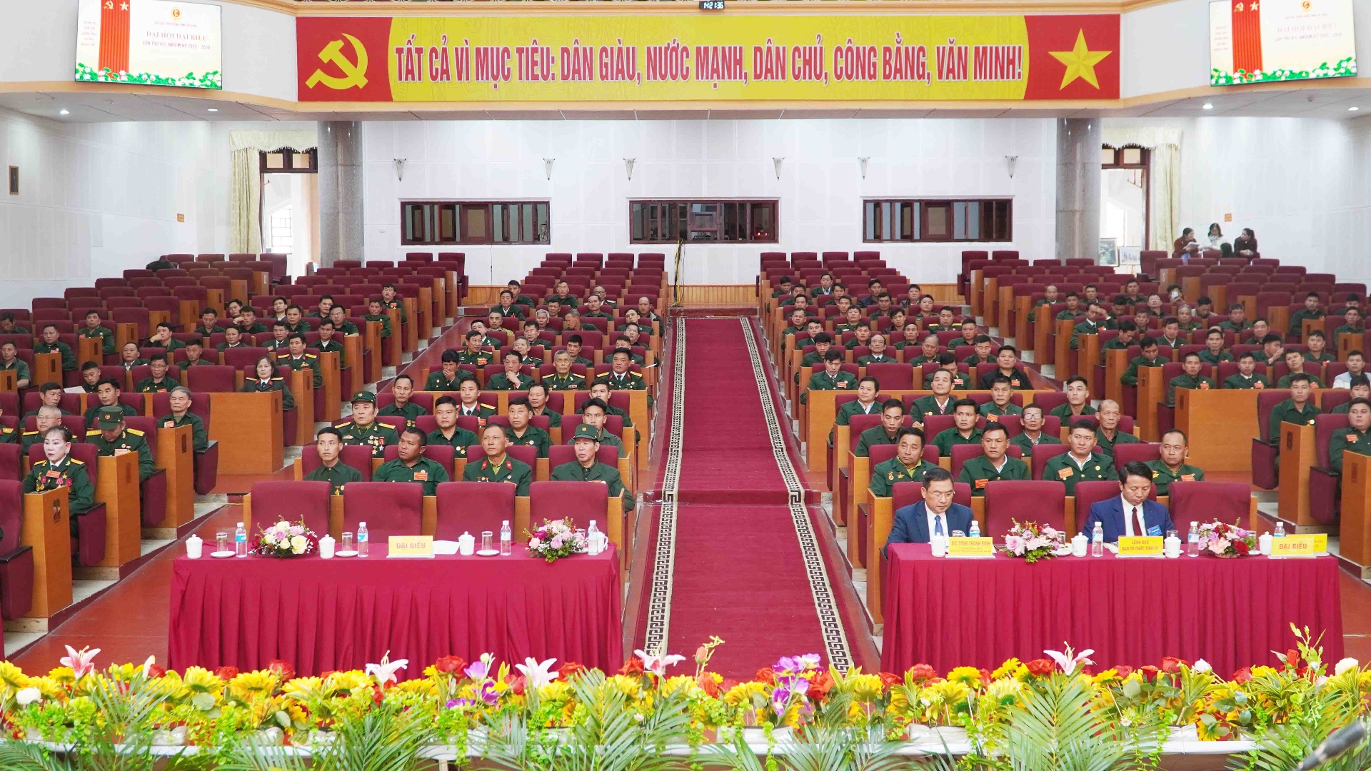 To&agrave;n cảnh c&aacute;c đại biểu dự Đại hội Đại biểu Hội CCB.