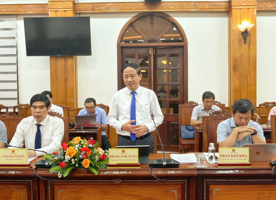 Chủ tịch UBND tỉnh Phạm Anh Tuấn phát biểu tại lễ ký kết. Ảnh: Dũng Nhân 11-9-anh-1.jpg