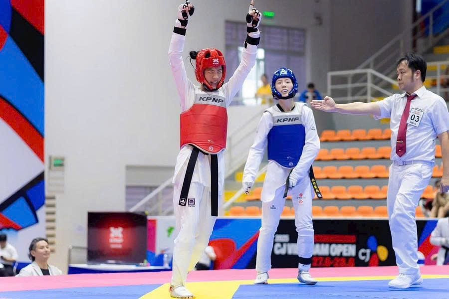 van-dong-vien-nguyen-thi-loan-giap-do-da-gianh-tam-huy-chuong-vang-cho-doan-the-thao-viet-nam-tai-giai-taekwondo-quoc-te-viet-nam-mo-rong-cj-2025-anh-duc-nhat.jpg