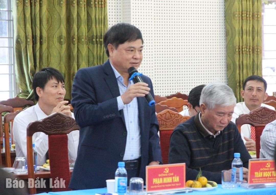 Đồng ch&iacute; Phạm Minh Tấn, nguy&ecirc;n Ph&oacute; B&iacute; thư Thường trực Tỉnh ủy ph&aacute;t biểu tại buổi tọa đ&agrave;m.