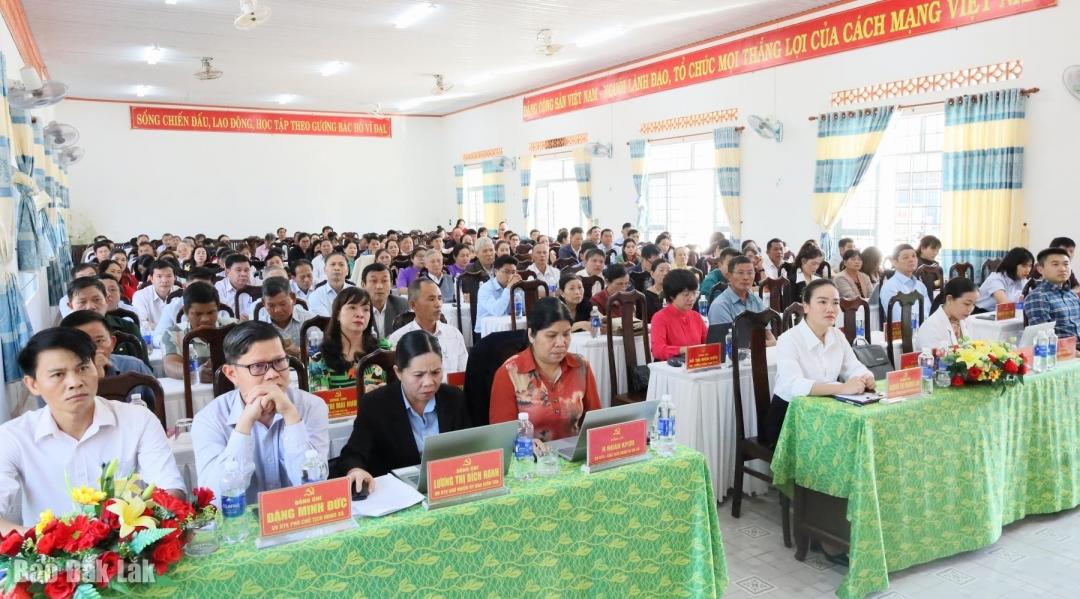 C&aacute;c đại biểu tham dự hội nghị.