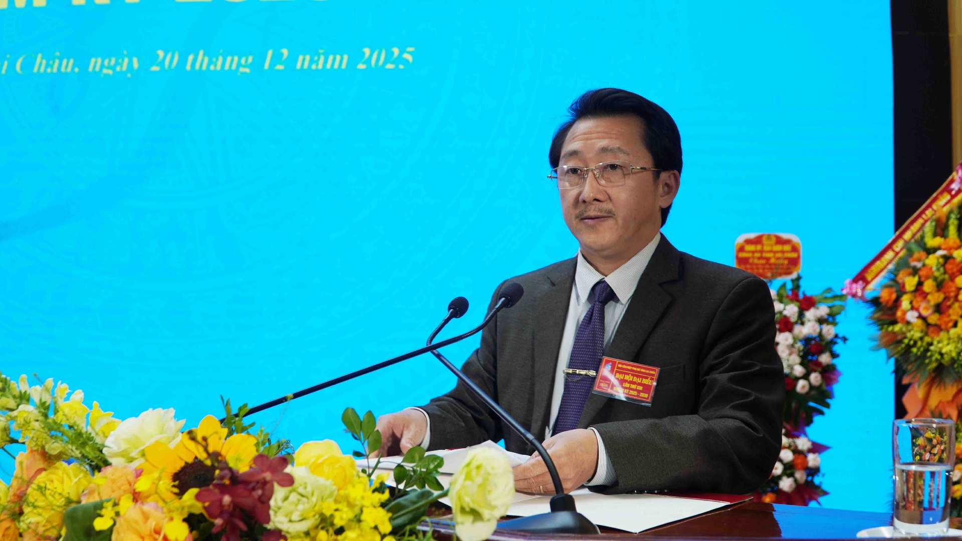 Đồng ch&iacute; S&ugrave;ng A Hồ - Ph&oacute; B&iacute; thư Thường trực Tỉnh ủy, Chủ tịch Uỷ ban Mặt trận Tổ quốc Việt Nam tỉnh ph&aacute;t biểu chỉ đạo đại hội.