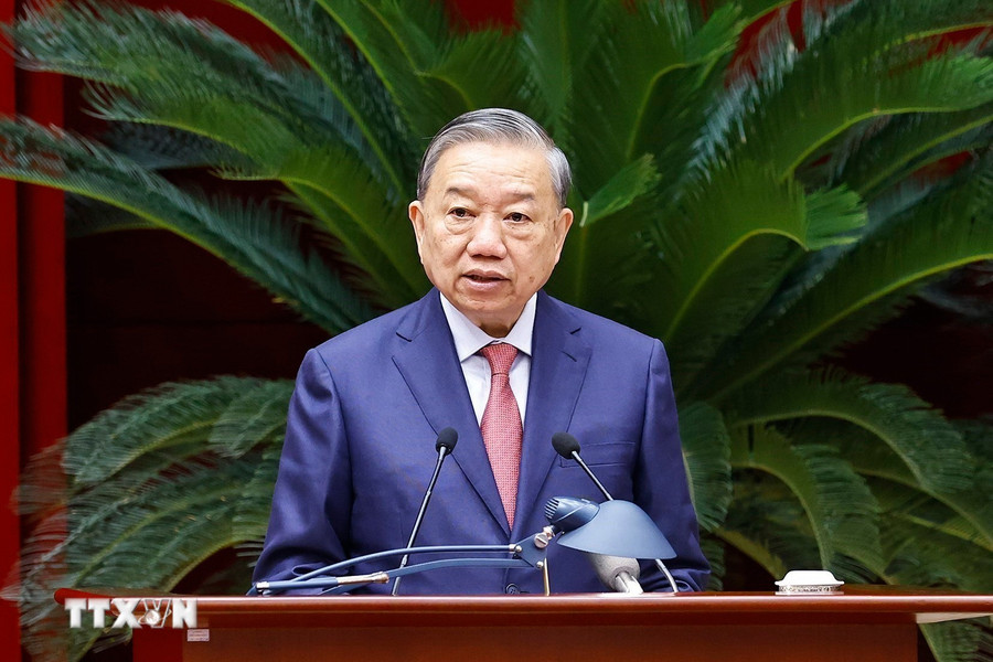 Tổng B&iacute; thư T&ocirc; L&acirc;m ph&aacute;t biểu khai mạc Hội nghị lần thứ 15 Ban Chấp h&agrave;nh Trung ương Đảng kh&oacute;a XIII. (Ảnh: Do&atilde;n Tấn/TTXVN)